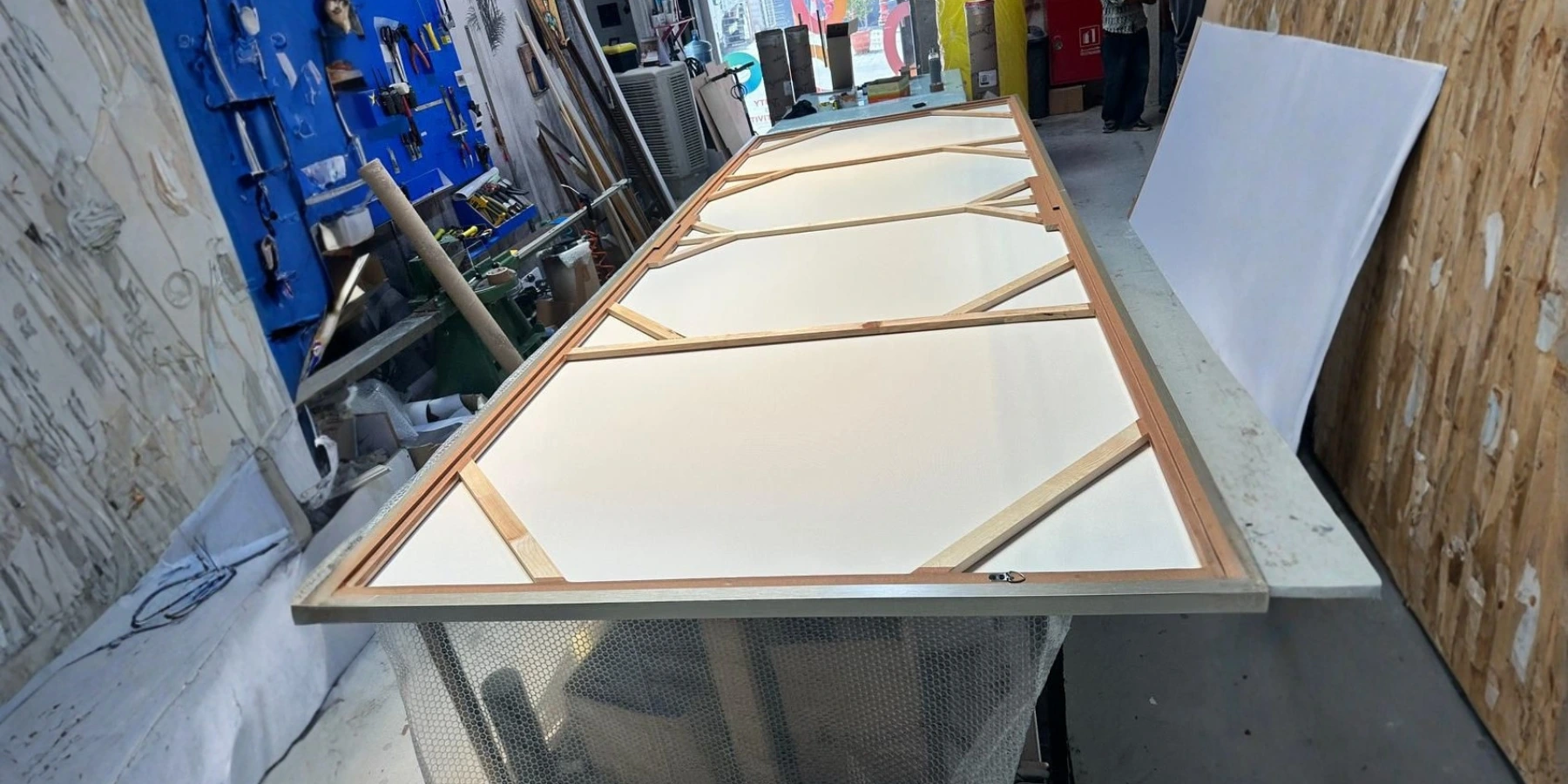 Best Professional Stretching & Framing Services in Dubai at CanvasJet - CanvasJet.com Best Professional Stretching & Framing Services in Dubai at CanvasJet